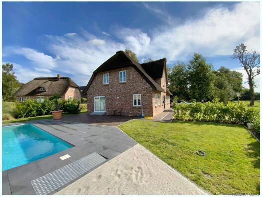 Einfamilienhaus zum Kauf 775.000 € 6 Zimmer 158 m² 803 m² Grundstück Drage 25878