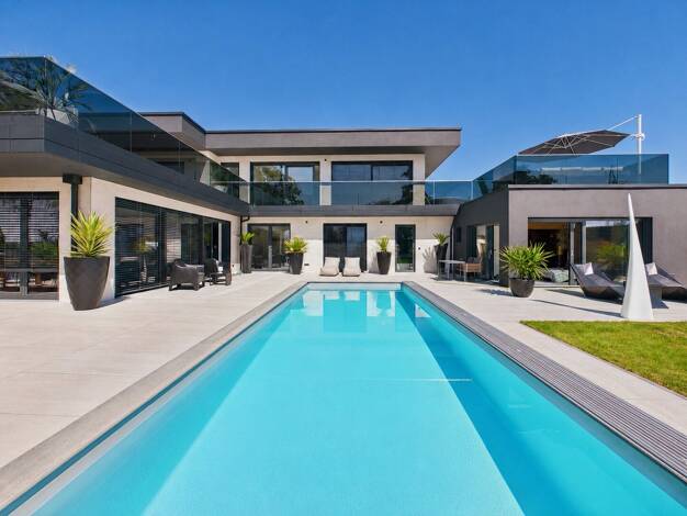 Villa zum Kauf 2.145.000 € 7 Zimmer 365 m² 799 m² Grundstück Altfraunhofen 84169