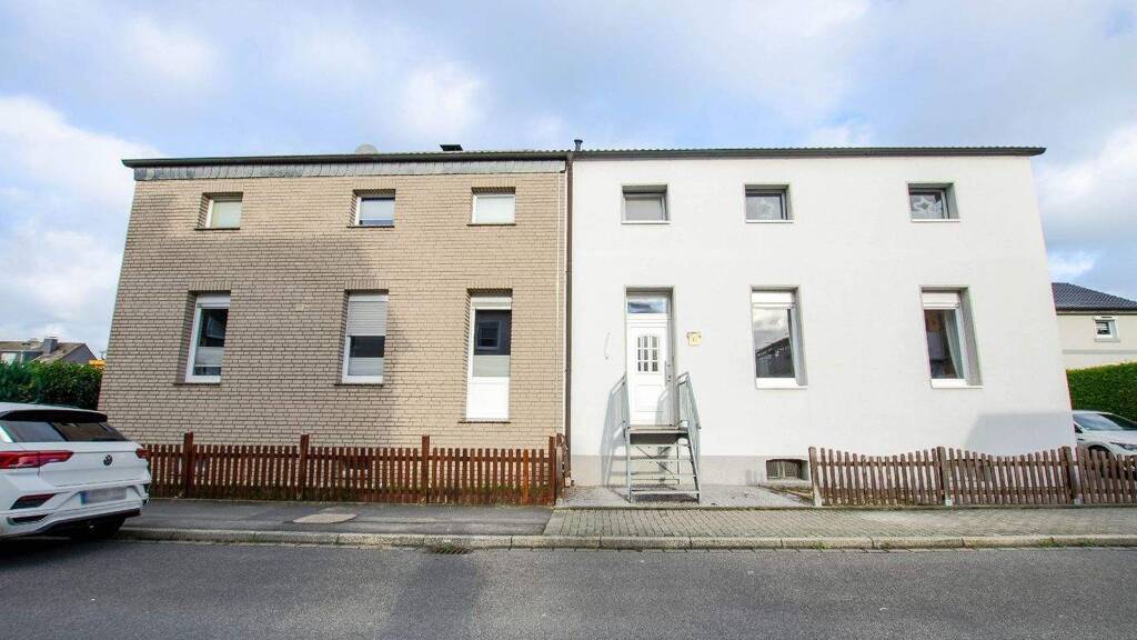 Mehrfamilienhaus zum Kauf 388.000 € 10 Zimmer 243,2 m² 432 m² Grundstück Massen Unna 59427