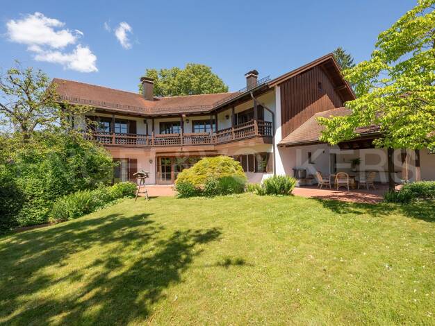 Villa zum Kauf 1.980.000 € 8 Zimmer 425 m² 1.770 m² Grundstück frei ab sofort Altötting Altötting 84503