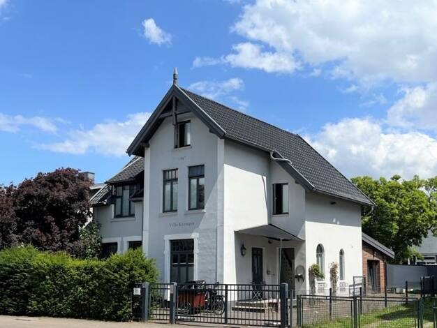 Mehrfamilienhaus zum Kauf 880.000 € 13 Zimmer 296,6 m² 725 m² Grundstück Ahrensburg 22926