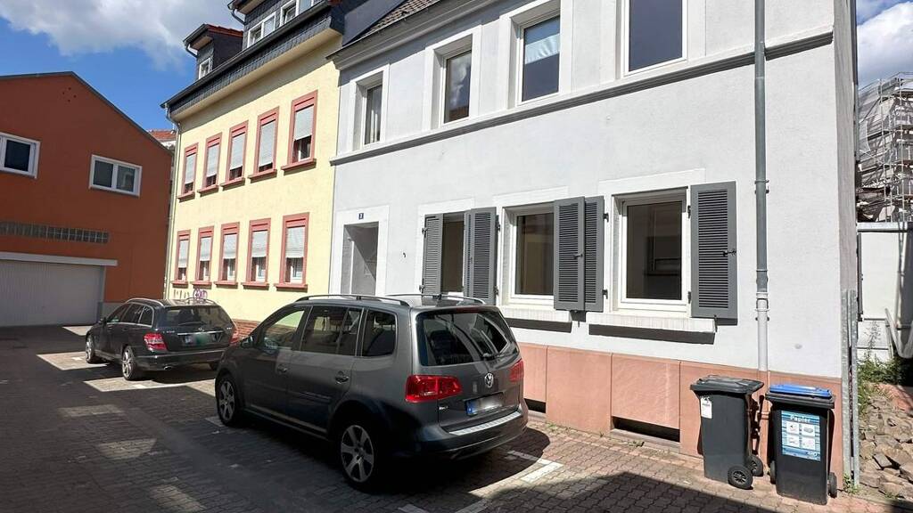 Einfamilienhaus zur Miete 990 € 3 Zimmer 102 m² 138 m² Grundstück frei ab sofort Innenstadt Kaiserslautern 67655