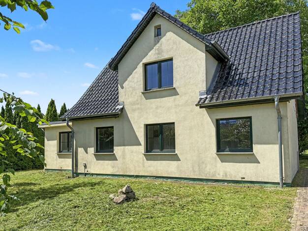 Einfamilienhaus zum Kauf 319.000 € 5 Zimmer 128,5 m² 1.299 m² Grundstück Brandshagen Sundhagen 18519