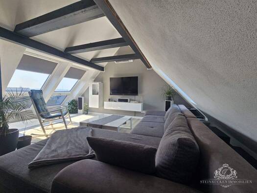 Reihenmittelhaus zum Kauf 399.000 € 7 Zimmer 150 m² 150 m² Grundstück Hohenstein-Ernstthal 09337