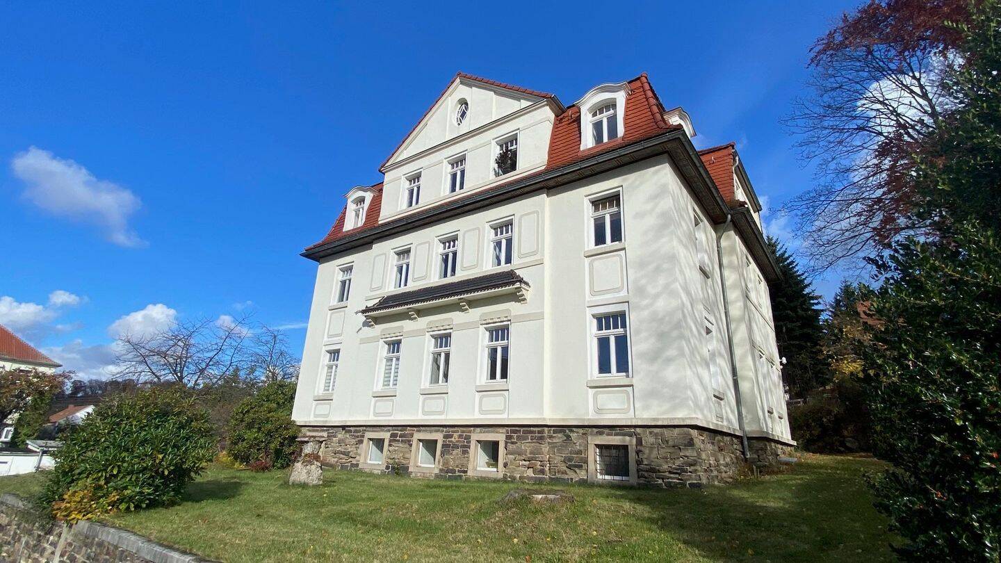 Immobilie in Leubsdorf - Villa in Leubsdorf zu verkaufen (5WE, 6 Garagen) - Bild 1