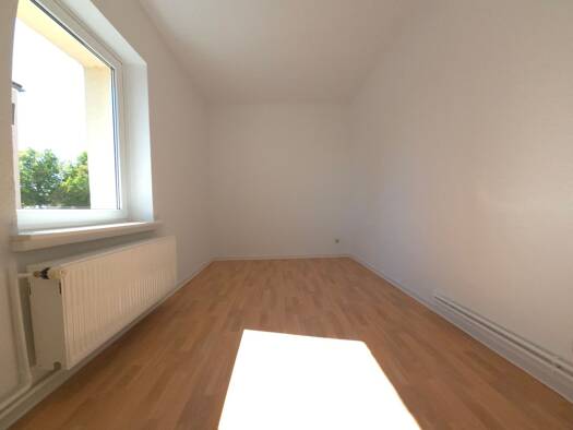 Wohnung zur Miete 528 € 3 Zimmer 65,5 m² Geschoss 2/3 frei ab sofort Dessauer Straße 157 Frohe Zukunft Nord 06118