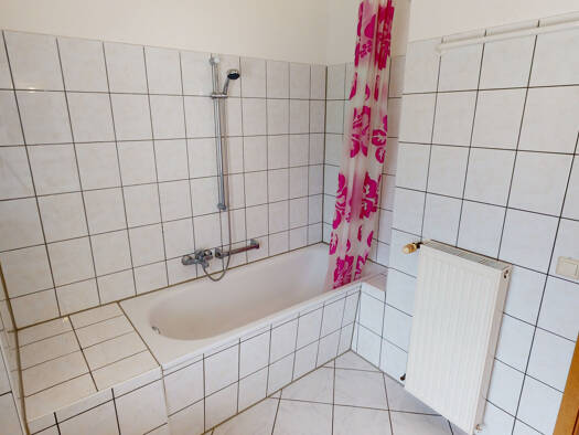 Wohnung zur Miete 545 € 2 Zimmer 62 m² 1. Geschoss Gierath Jüchen 41363
