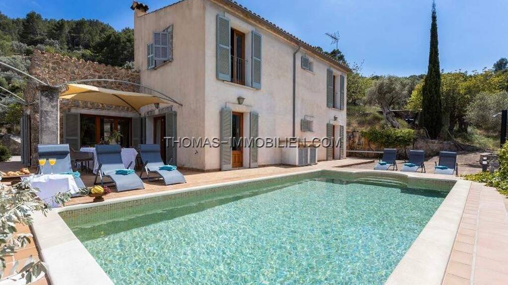 Villa zur Miete 3.400 € 4 Zimmer 200 m² 6.000 m² Grundstück Selva 07369