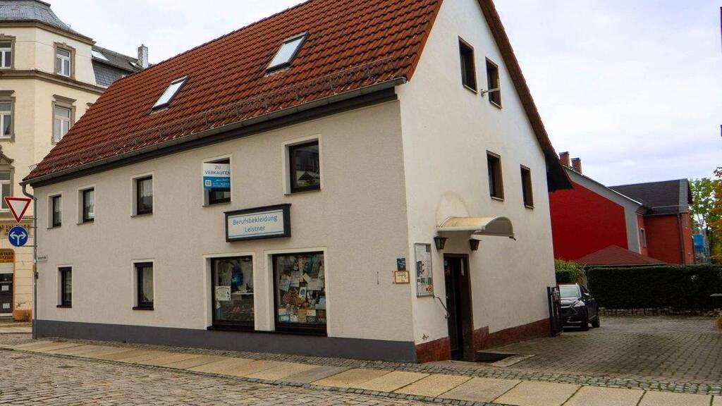 Haus zum Kauf 169.000 € 9 Zimmer 160 m² 460 m² Grundstück Limbach-Oberfrohna 09212