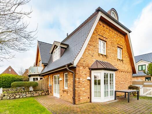 Reihenendhaus zum Kauf als Kapitalanlage geeignet 1.250.000 € 4 Zimmer 92 m² 220 m² Grundstück Westerland Sylt 25980