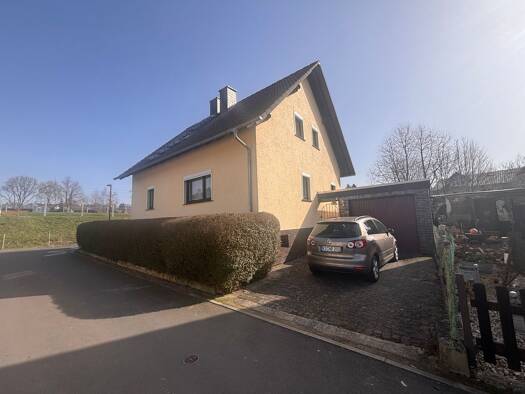 Einfamilienhaus zur Miete 1.200 € 3 Zimmer 110 m² 600 m² Grundstück frei ab 01.07.2026 Oberkaufungen Kaufungen 34260