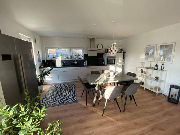 Wohnung zur Miete 935 € 3 Zimmer 85 m² 1. Geschoss frei ab 01.04.2026 Coburg 96450