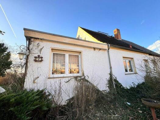 Doppelhaushälfte zum Kauf provisionsfrei 89.999 € 5 Zimmer 121 m² 1.005 m² Grundstück Graseweg 2 Alikendorf Oschersleben (Bode) - Alikendorf 39387