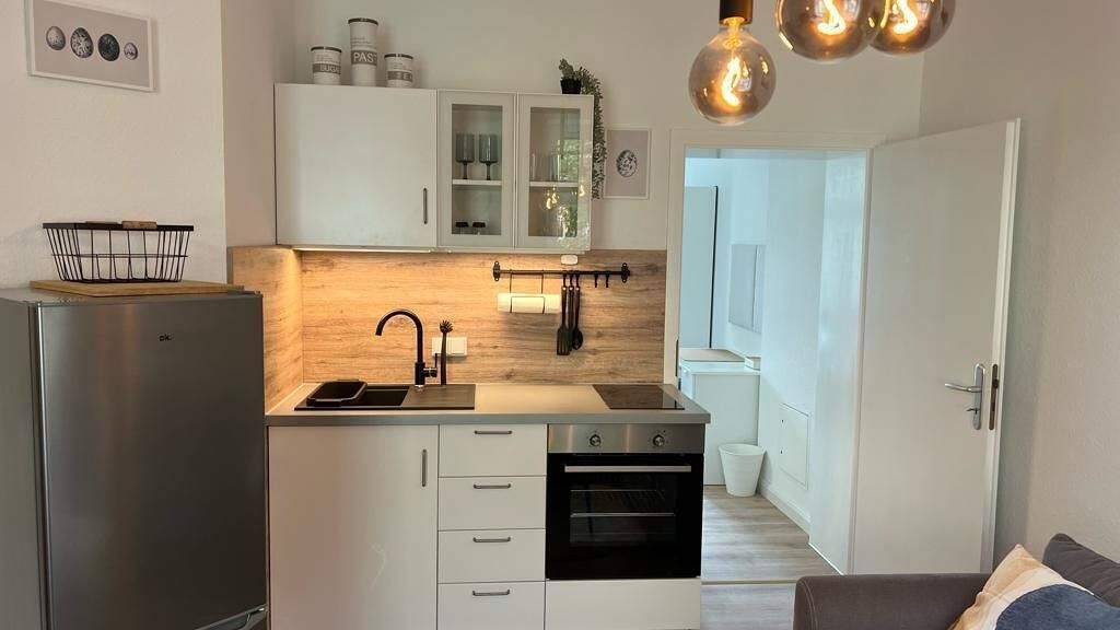 Studio zur Miete 800 € 2 Zimmer 40 m² 1. Geschoss frei ab 01.05.2026 Bebelstraße 47 Johannesvorstadt Erfurt 99086