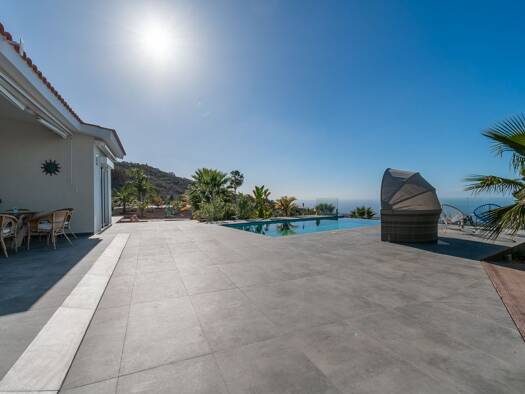 Haus zum Kauf 1.320.000 € 5 Zimmer 200 m² 5.220 m² Grundstück Guia De Isora 38680