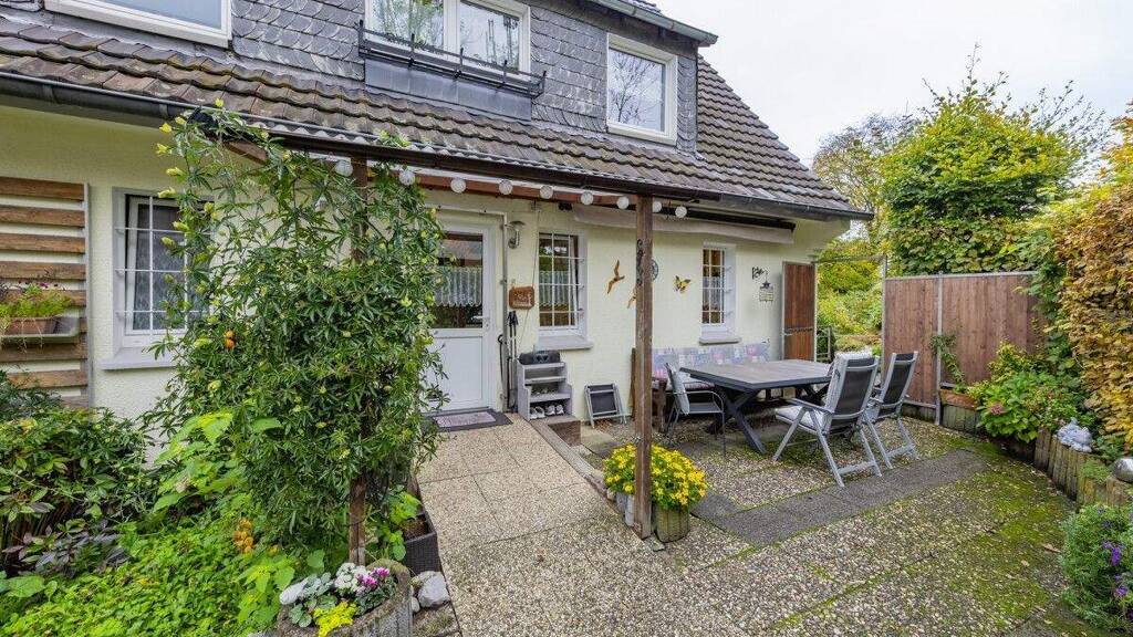 Mehrfamilienhaus zum Kauf 546.000 € 11 Zimmer 275 m² 1.346 m² Grundstück Barmen Wuppertal / Hatzfeld 42281