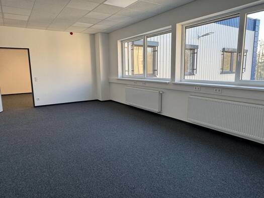 Bürofläche zur Miete provisionsfrei 5.219 € 5 Zimmer 373 m² Bürofläche Leipziger Straße 20 Falkensee 14612