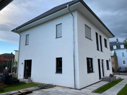 Einfamilienhaus zur Miete 2.160 € 5 Zimmer 180 m² 836 m² Grundstück frei ab 01.11.2025 Heidenau 01809