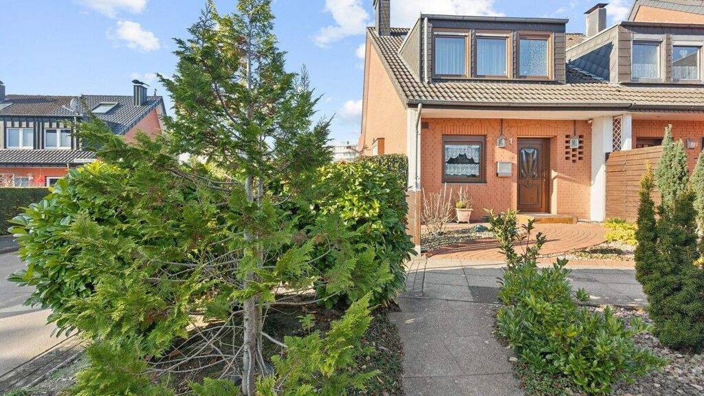 Reihenendhaus zum Kauf provisionsfrei 298.000 € 4 Zimmer 94,2 m² 365 m² Grundstück Oerlinghausen 33813