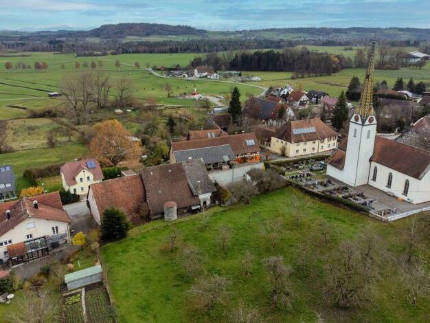 Bauernhaus zum Kauf 179.000 € 5,5 Zimmer 126,6 m² 582 m² Grundstück Pfrungen Wilhelmsdorf 88271