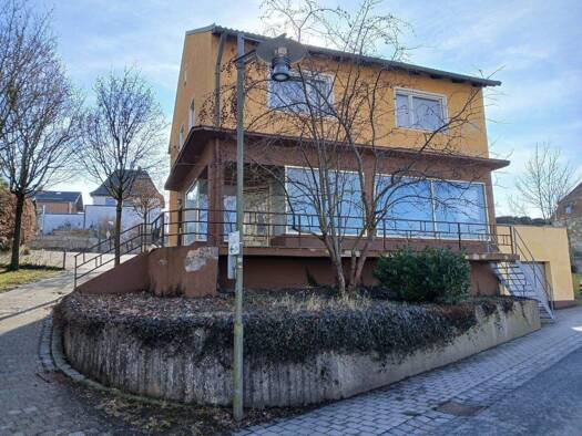 Stadthaus zum Kauf 279.000 € 6 Zimmer 178,4 m² 488 m² Grundstück frei ab sofort Simbach 94436