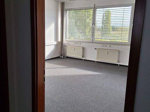 Bürofläche zur Miete 1.150 € 4 Zimmer 125 m² Bürofläche Lärchenstraße . Griesheim Frankfurt am Main 65933