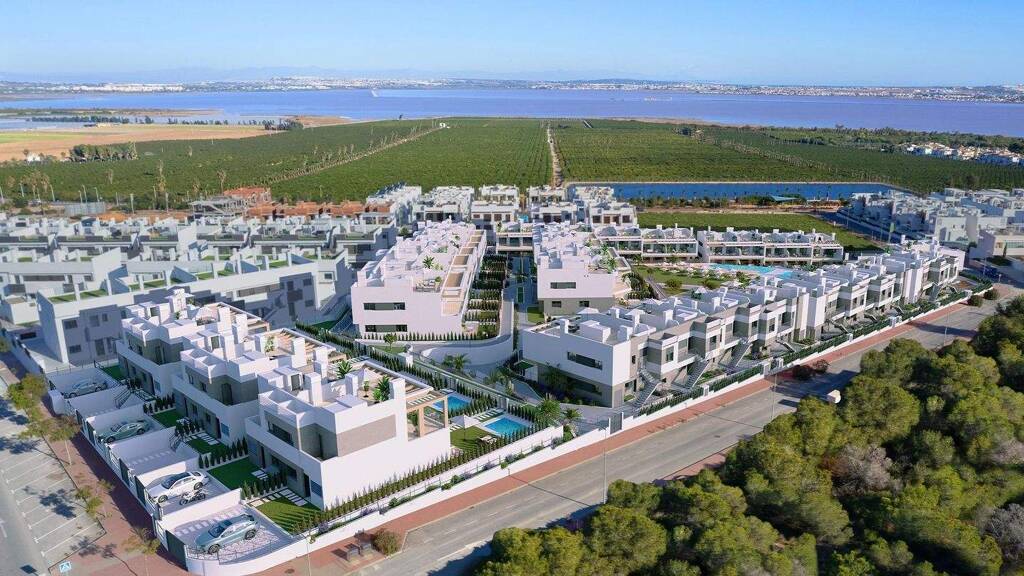 Terrassenwohnung zum Kauf - Erstbezug 315 € 3 Zimmer 91 m² Torrevieja 03183