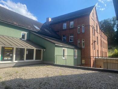Bürogebäude zum Kauf als Kapitalanlage geeignet 390.000 € 500 m² 1.300 m² Grundstück Stützengrüner Straße 2 Schönheide 08304