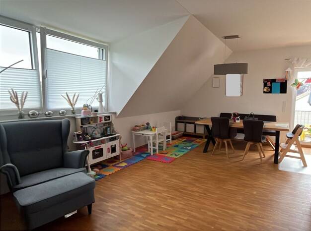 Wohnung zur Miete 1.100 € 3 Zimmer 84,8 m² 2. Geschoss frei ab 01.10.2025 Wolnzach Wolnzach 85283