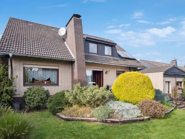 Mehrfamilienhaus zum Kauf provisionsfrei 430.000 € 7 Zimmer 201 m² 556 m² Grundstück Wunstorf 31515