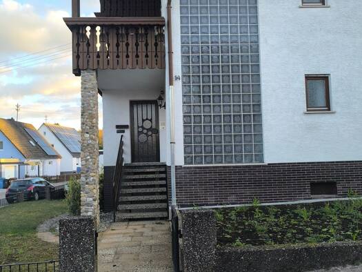 WG-Zimmer zur Miete 600 € 2,5 Zimmer 74 m² frei ab sofort Stelzenberg 67705