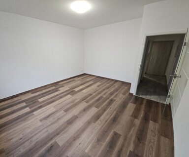 Wohnung zur Miete 920 € 2 Zimmer 70 m² 2. Geschoss frei ab sofort Gallus Frankfurt am Main 60326