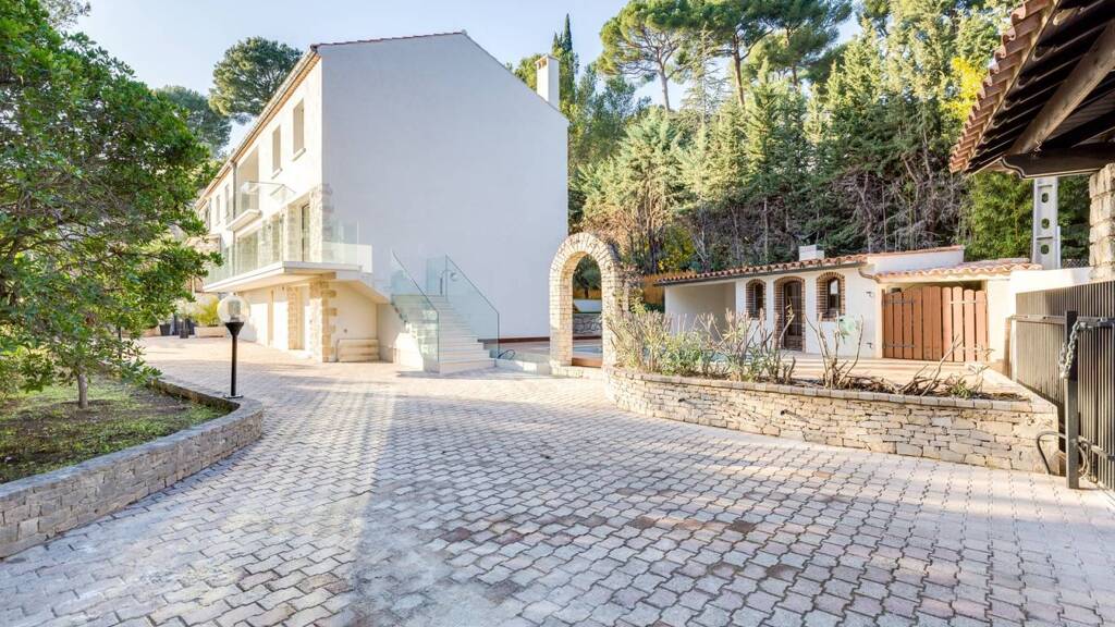Einfamilienhaus zum Kauf 1.690.000 € 218 m² 1.445 m² Grundstück Plage et Ecarts CASSIS 14700