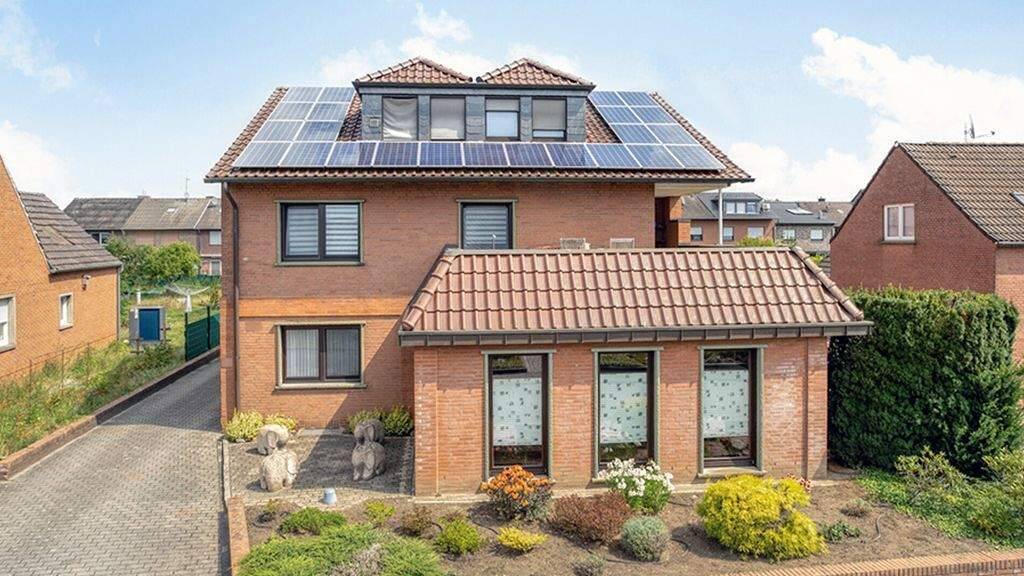 Mehrfamilienhaus zum Kauf als Kapitalanlage geeignet 655.000 € 8 Zimmer 299 m² 813 m² Grundstück Issum 47661