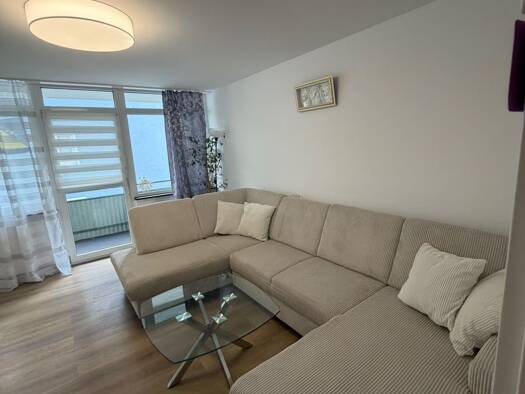Wohnung zur Miete 870 € 3 Zimmer 77 m² frei ab 01.12.2026 Sanderau Würzburg 97072