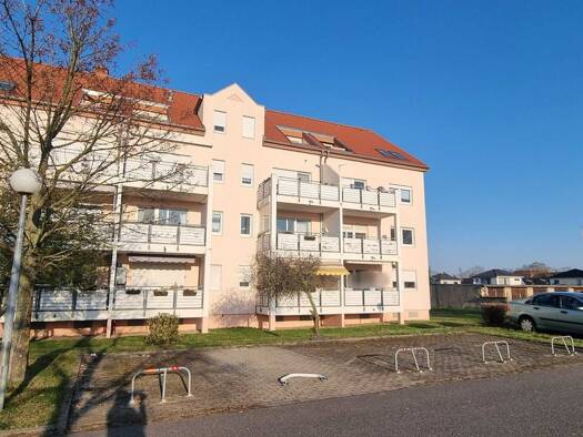 Wohnung zum Kauf 130.000 € 2 Zimmer 63 m² frei ab sofort Markranstädt Markranstädt 04420