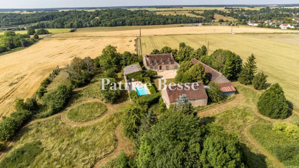 Reihenmittelhaus zum Kauf 632.000 € 10 Zimmer 276 m² 34.790 m² Grundstück Courtenay 45320