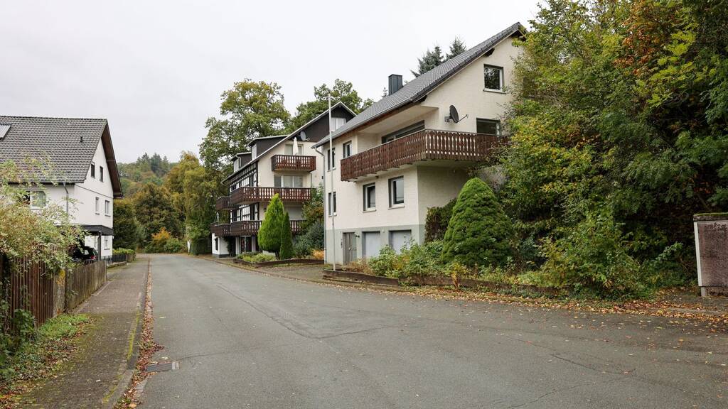 Mehrfamilienhaus zum Kauf 139.000 € 10 Zimmer 160 m² 529 m² Grundstück Winterberg 59955