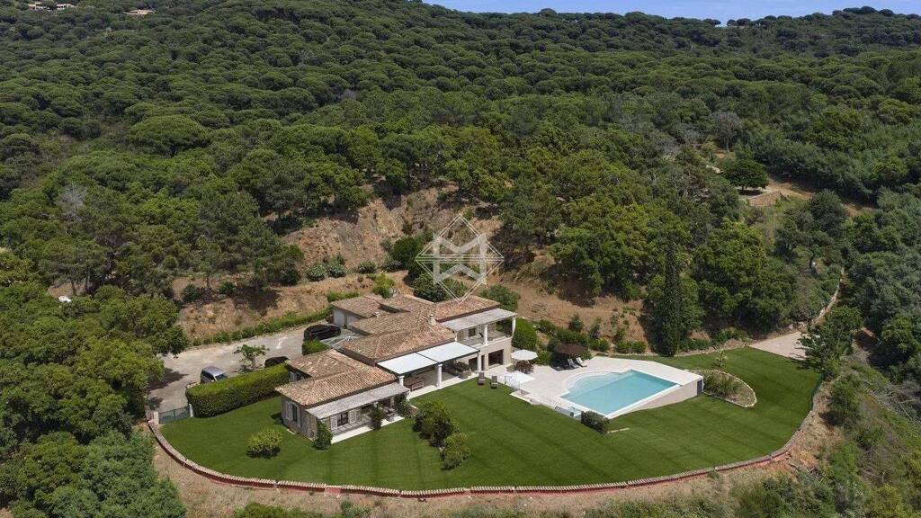 Haus zum Kauf 10.300.000 € 370 m² 89.728 m² Grundstück La Croix-Valmer 83420