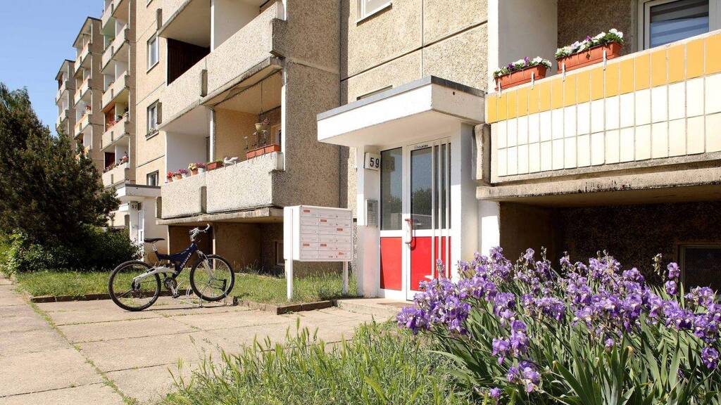 Wohnung zur Miete 367 € 3 Zimmer 62,1 m² 6. Geschoss Hufelandstr. 57 Oststadt Neubrandenburg 17036