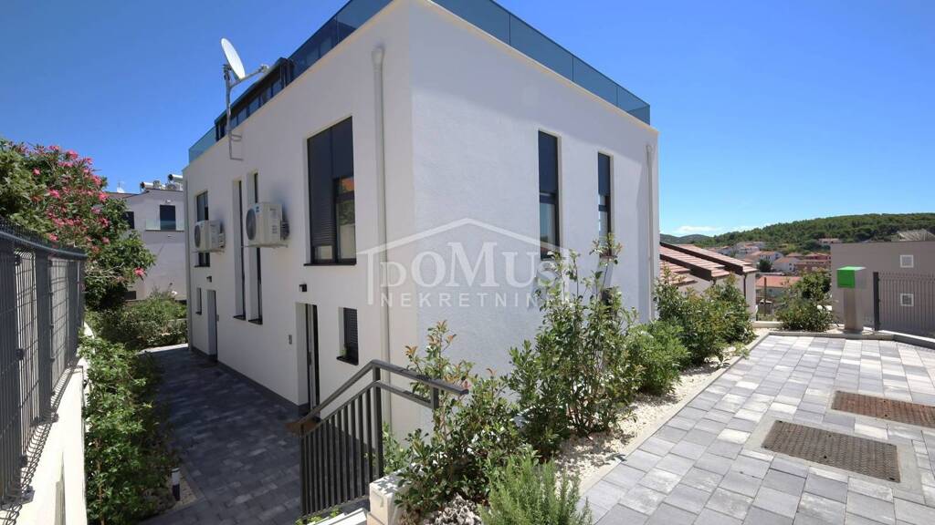 Doppelhaushälfte zum Kauf 359.000 € 4 Zimmer 30 m² Grundstück Tisno 22240