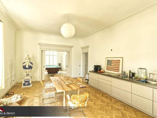 Einfamilienhaus zum Kauf provisionsfrei 585.000 € 8 Zimmer 360 m² 1.098 m² Grundstück Naumburg Naumburg (Saale) 06618