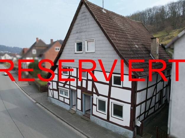 Mehrfamilienhaus zum Kauf 69.000 € 14 Zimmer 300 m² 799 m² Grundstück Heristalstraße 62 Herstelle Beverungen 37688