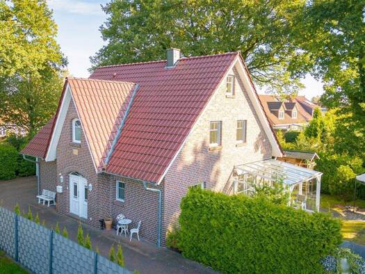 Einfamilienhaus zum Kauf 549.000 € 5 Zimmer 151,4 m² 712 m² Grundstück frei ab 01.01.2026 Wallinghausen Aurich 26605