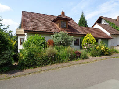 Einfamilienhaus zum Kauf 299.000 € 5 Zimmer 178 m² 785 m² Grundstück Hasselberg Hasloch-Hasselberg 97907