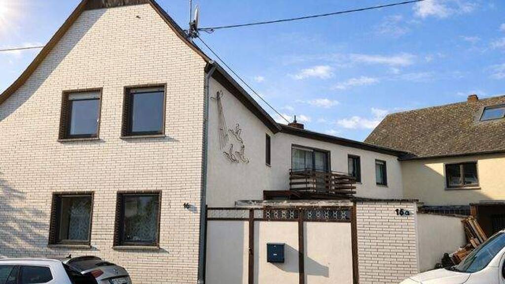 Einfamilienhaus zum Kauf 229.000 € 5 Zimmer 100 m² 198 m² Grundstück Kärlich Mülheim-Kärlich 56218