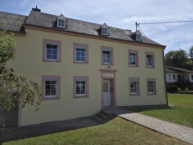 Einfamilienhaus zur Miete 1.200 € 6 Zimmer 140 m² frei ab 01.08.2026 Mettendorf 54674