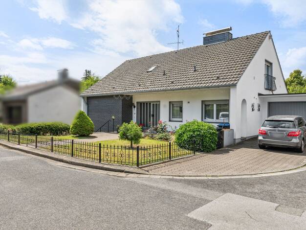 Einfamilienhaus zum Kauf 749.000 € 10 Zimmer 189,5 m² 1.513 m² Grundstück Vinn Moers 47447