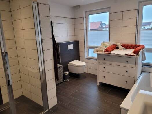 Wohnung zur Miete 1.150 € 4 Zimmer 110 m² Geschoss -1/3 frei ab 01.05.2026 Hellern Osnabrück 49078