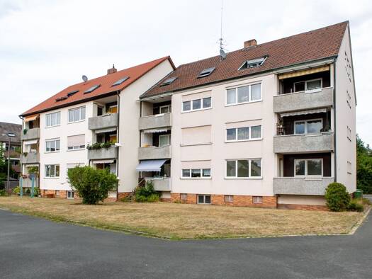 Mehrfamilienhaus zum Kauf als Kapitalanlage geeignet 1.395.000 € 23 Zimmer 631,5 m² 940 m² Grundstück Kreutles Oberasbach 90522
